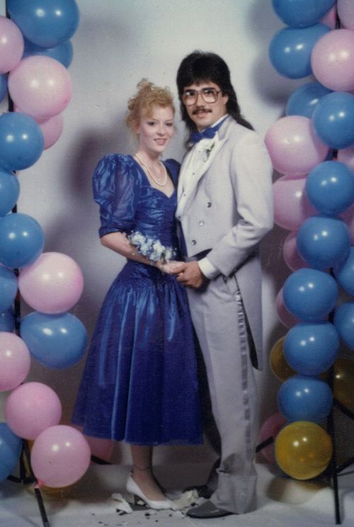 35 Ridiculous '80s Prom Photos in 2020 | Prom photos, Prom couples .
