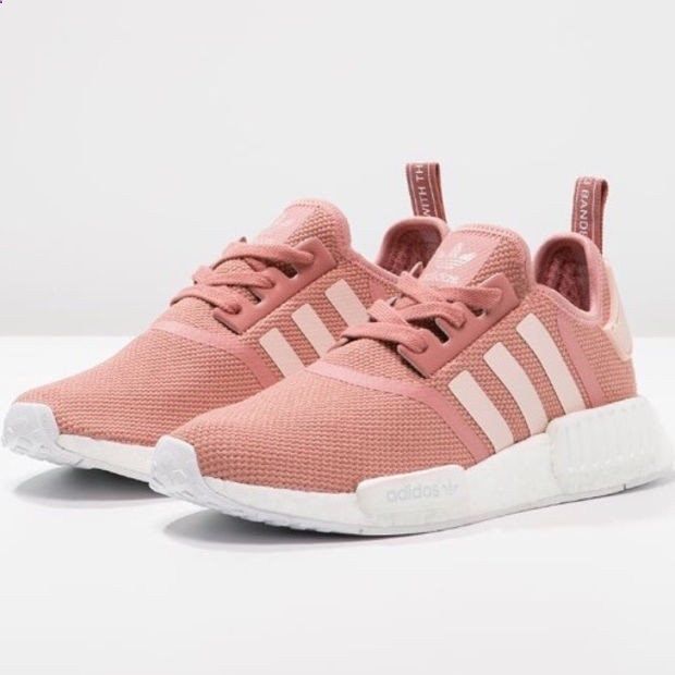 Trendsetter ADIDAS Women Running Sport Casual Shoes Sneakers .
