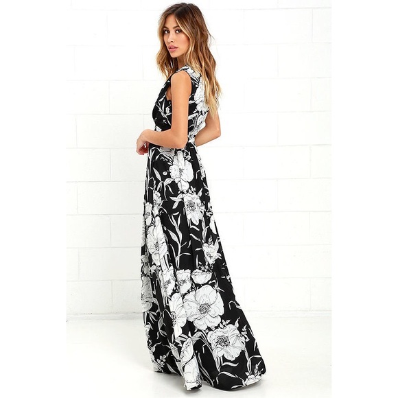 Lulu's Dresses | Lulus Black And White Floral Maxi Dress | Poshma