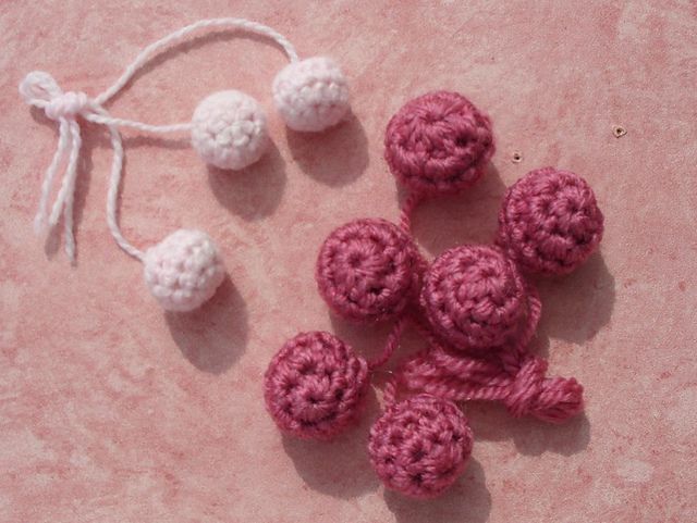 Free: Crochet Ball Buttons pattern by Elizabeth Cranmer | Crochet .