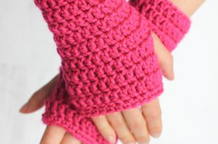 50-Minute Fingerless Crochet Gloves - Repeat Crafter