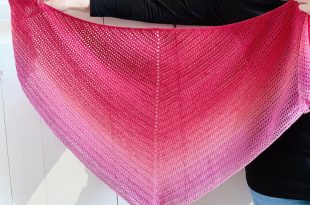 Easy crochet shawl pattern: Double Crochet All The Way Sha