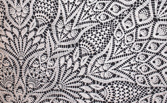 Breathtaking Crocheted Circular Tablecloth Pattern - Knit And .