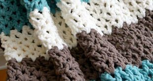 Free Crochet Pattern...Family Room Throw! | Crochet throw pattern .