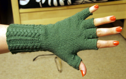 Fingerless Gloves Knitting Patte
