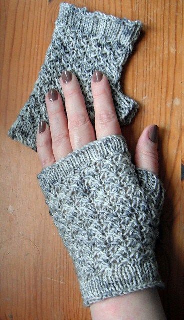 Free knitting pattern for Arya's Gauntlets - These fingerless .