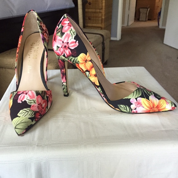 Ann Marino Shoes | By Bettye Muller Floral Pumps | Poshma