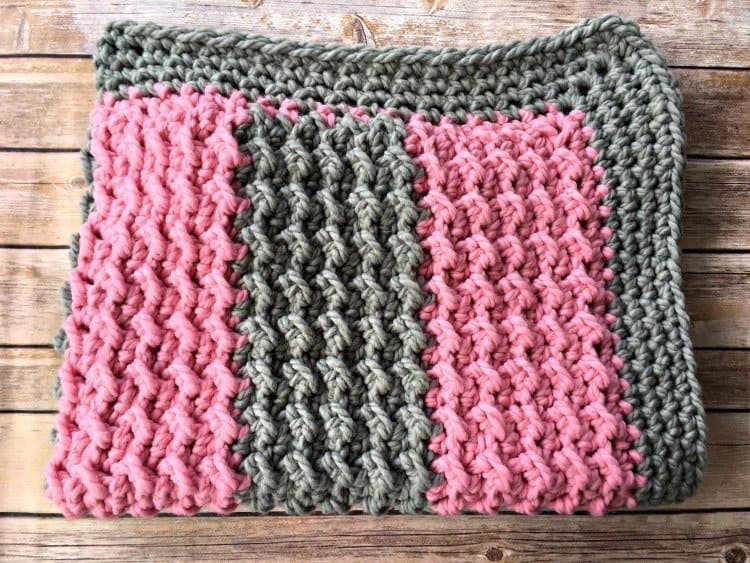 Easy Weekend Baby Blanket - Free Crochet Pattern - love. life. yar