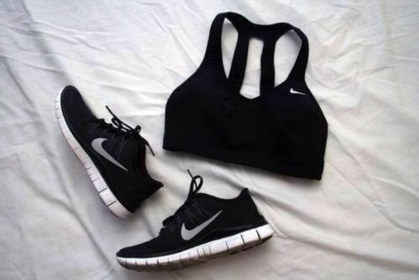 black bra, black sneakers, tank top, shoes, nike air, nike running .